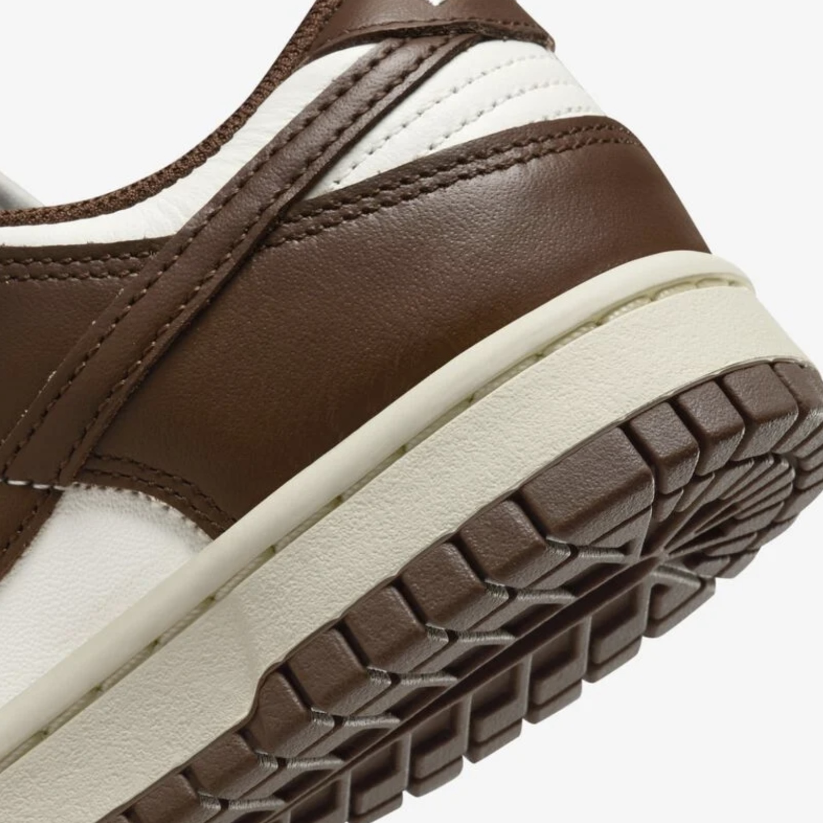 Nike Dunk Low "Cacao Wow"